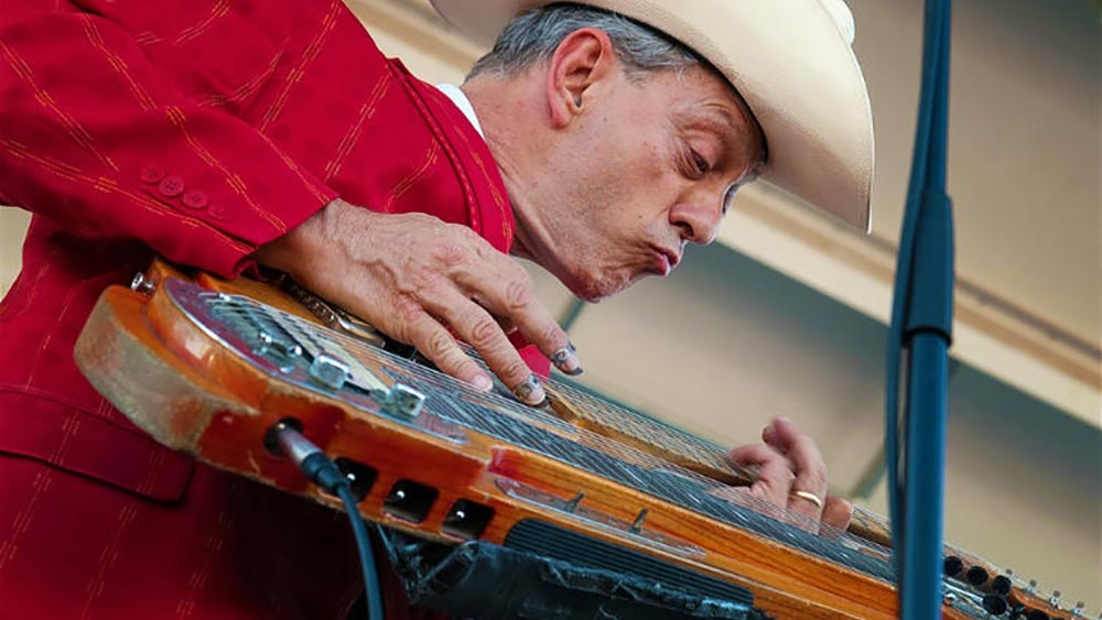 Celebrate July 4th in Taos at Kit Carson Park with an evening of free music and family fun! Featuring performances by Junior Brown, Bob Schneider