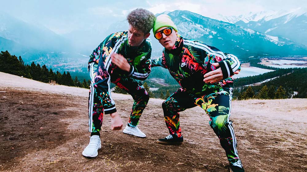 SkiiTour at Martini Tree Bar Taos Ski Valley