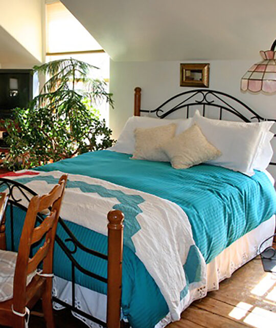 Bedroom in vacation rental home Arroyo Seco, NM