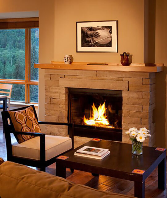 Mountain condo and fireplace in Taos Ski Valley