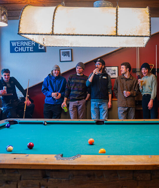 Apres Ski fun at the pool table in the Martini Tree Bar.