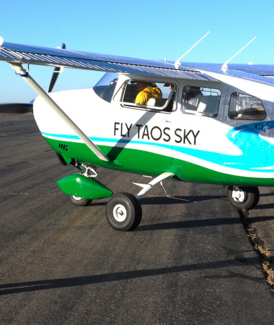 Fly Taos Sky scenic plane tours in the Taos area.